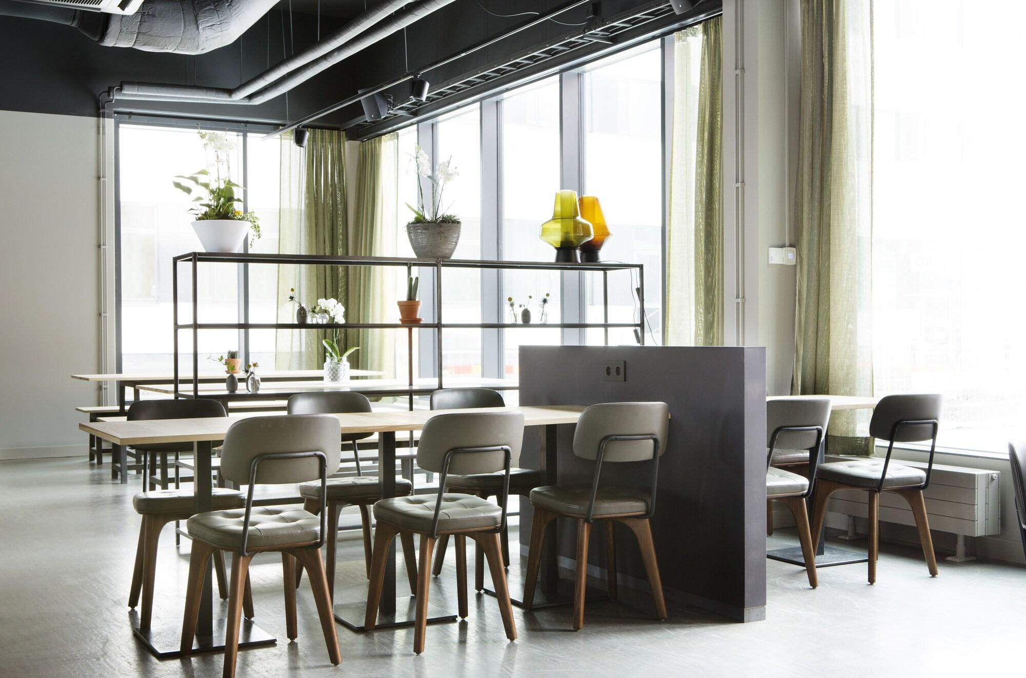 Comfort Hotel Vaesteras Bagian luar foto