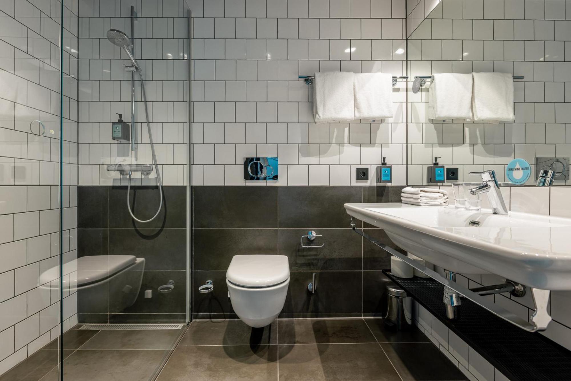 Comfort Hotel Vaesteras Bagian luar foto