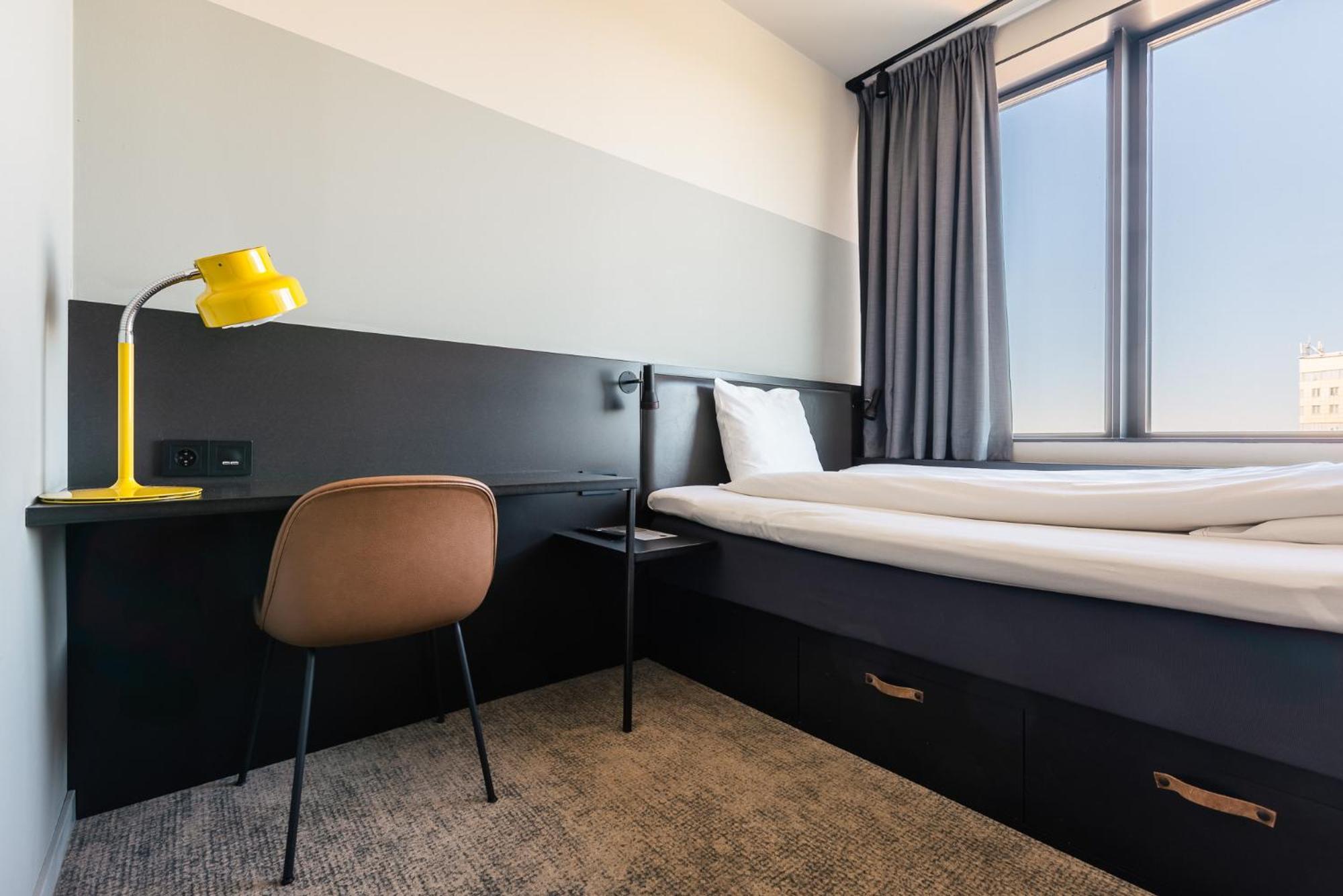 Comfort Hotel Vaesteras Bagian luar foto
